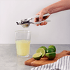 Exprimidor_de_Limon_Utilita_en_Acero_Inoxidable_y_Mango_Polipropileno_Blanco_Tramontina_125479101