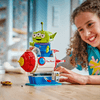 Set_Disney_Pixar_Marcianito_con_Cohete_de_Pizza_Planet_714_Piezas_LEGO_103540758