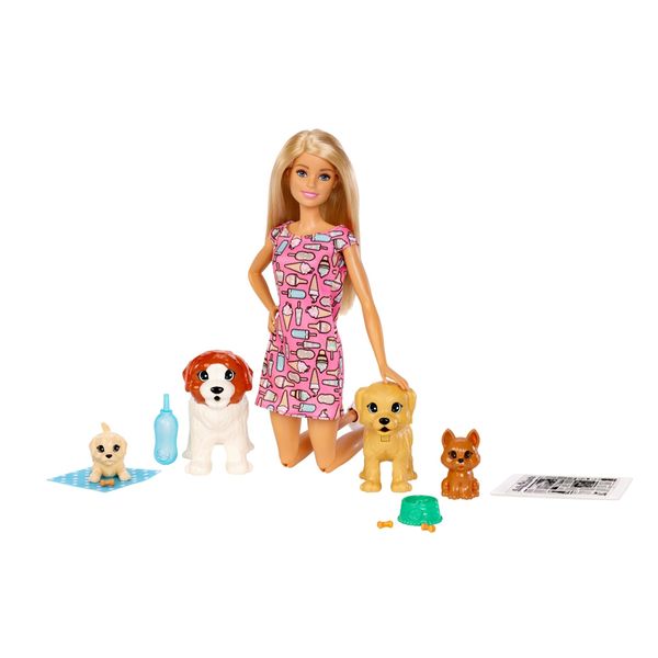 barbie con perro que tiene perritos